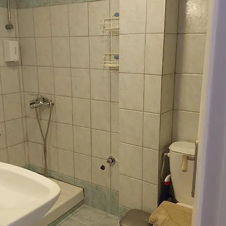 Spanos Anna's Apartmanhotel Políhrono