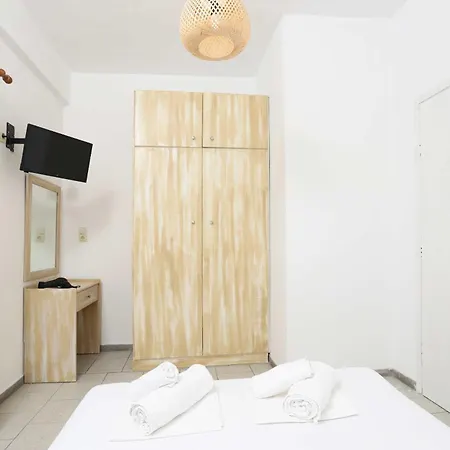 Lejlighedshotel Spanos Anna's 3*