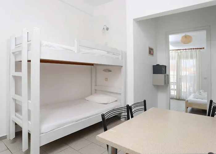 Spanos Anna's Hotel de apartamente 3*