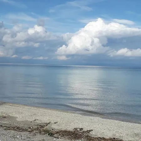 Spanos Anna's Apartahotel Polychrono