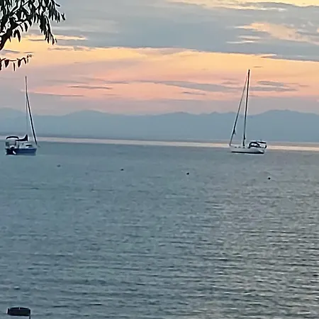 Ξενοδοχείο με διαμερίσματα Spanos Anna's Πολύχρονο