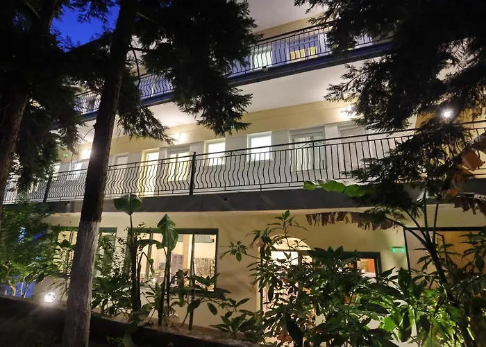 Spanos Anna's 公寓式酒店 波利克罗诺